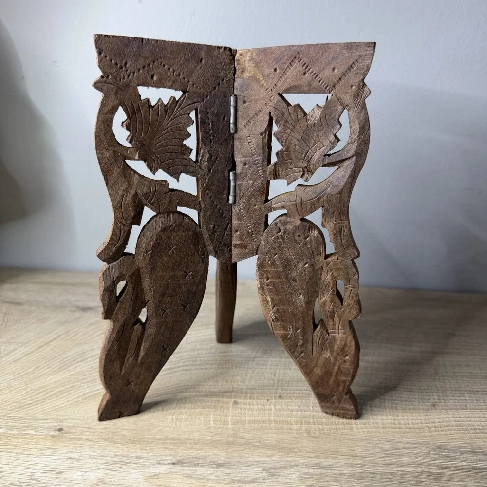 Hand‎ Carved Wooden Small Folding Book Stand Leaf Scroll Display Riser Bohemian